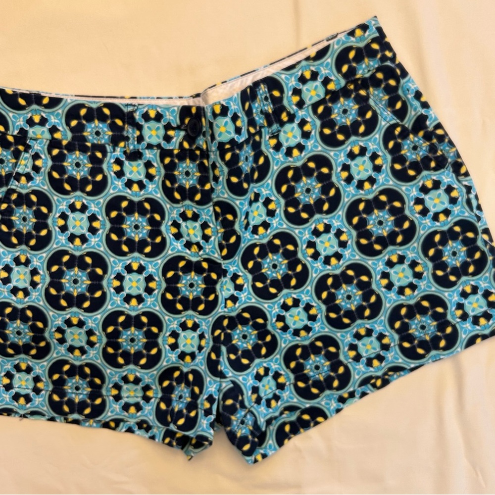 Crown and Ivy shorts size 12p